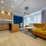 Golden Sokolska 30 Towers - Great Location&59 Apartment Katowice