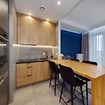 Golden Sokolska 30 Towers - Great Location&59 Lägenhet