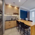 Daire Golden Sokolska 30 Towers - Great Location&59