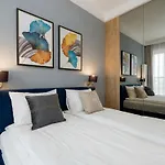 Golden Sokolska 30 Towers - Great Location&59