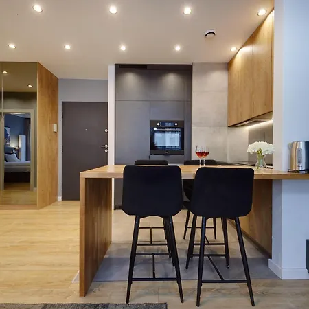 Golden Sokolska 30 Towers - Great Location&59