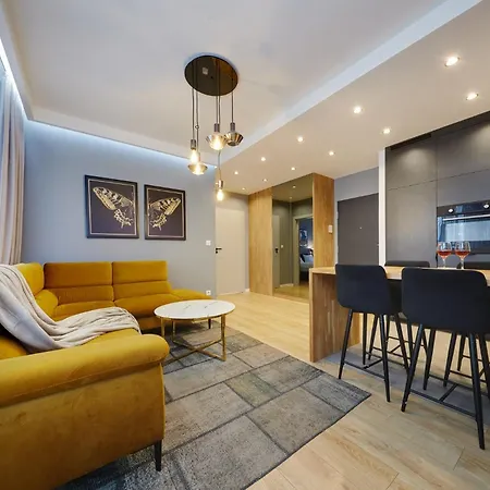 Golden Sokolska 30 Towers - Great Location&59